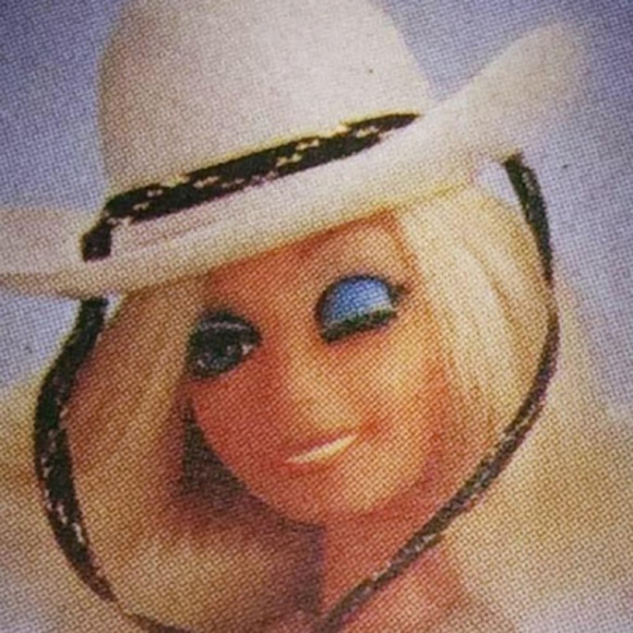 Meet your Posher, Robyn - Picture 1 of 1